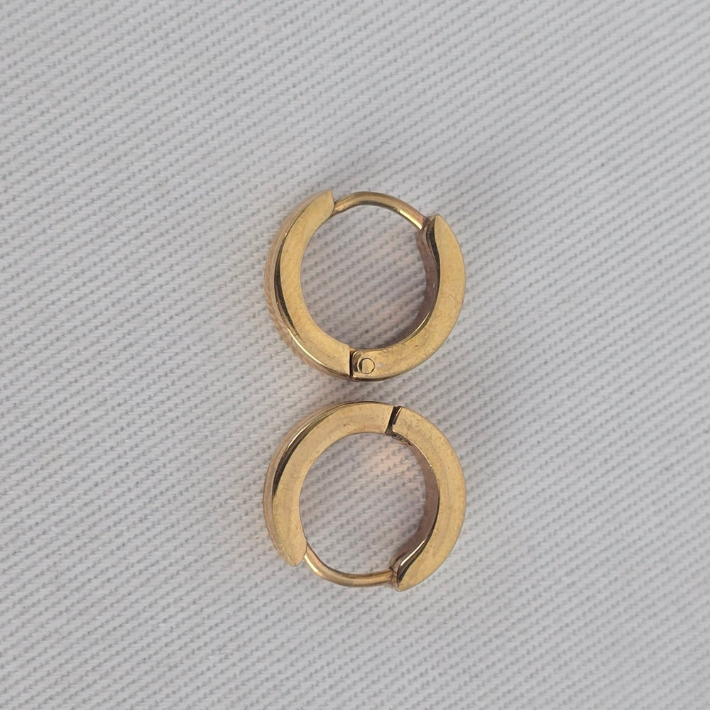 Gold Tone 100X Huggie Hoop Earrings Small Wide Band Grooved Detail