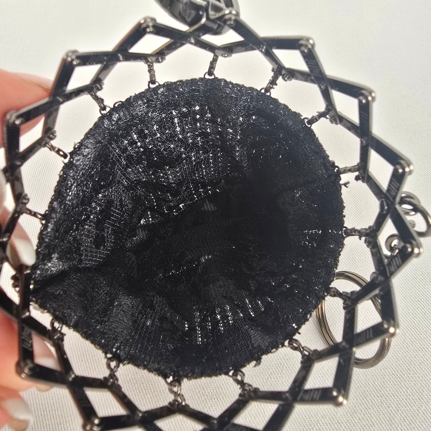 Vintage Style Mini Metal Mesh Purse Keychain Black Silver Coin Bag