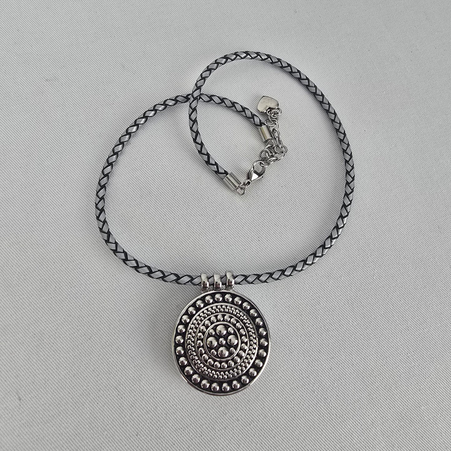 Tocara Stainless Steel Grey Faceted Pendant Necklace