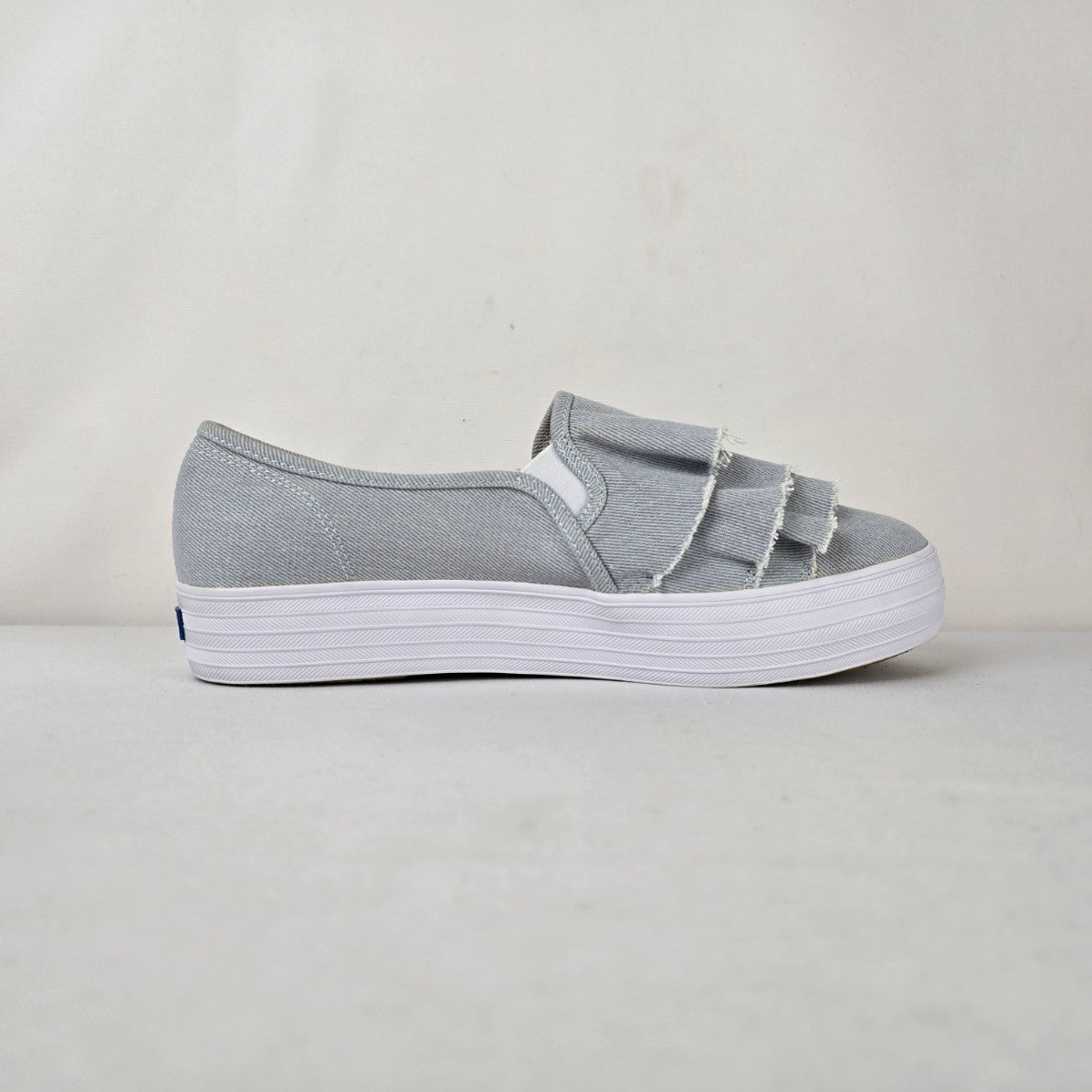Keds Triple Kick Ruffle Slip On Platform Sneakers Grey Size 11