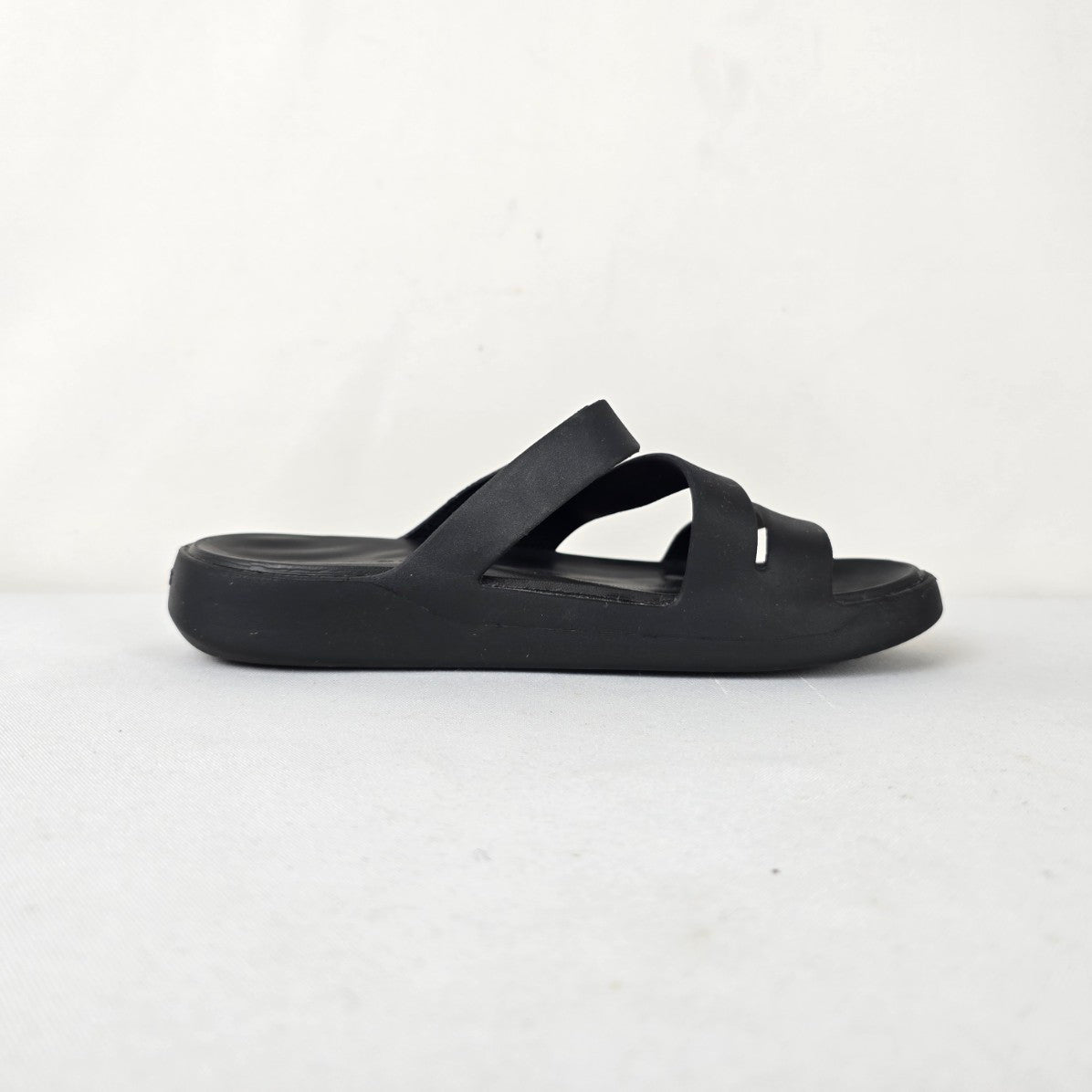 Crocs Black Slide Sandals Women’s Size 5 Comfort Slip On Sandals