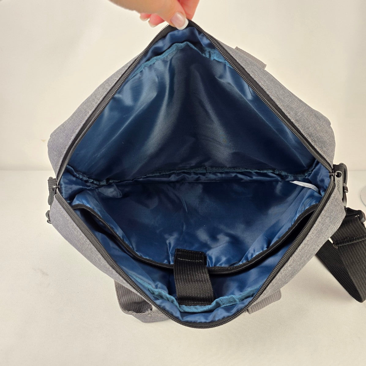 Lenovo T210 Grey 15.6” Laptop Casual Toploader Bag Shoulder Case