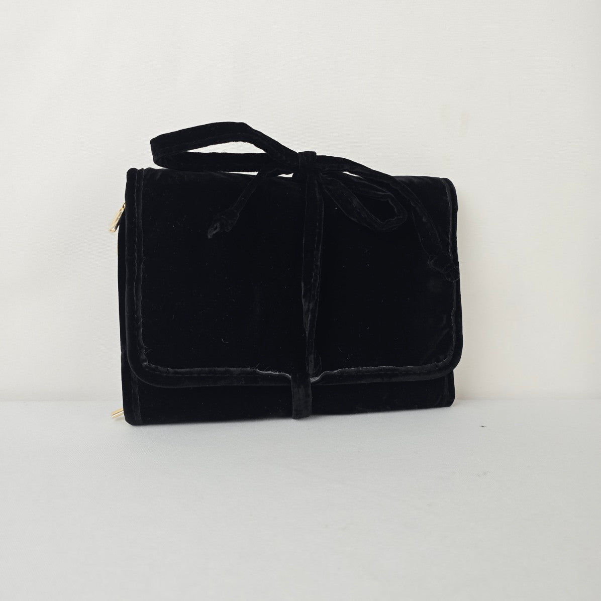 Black Velvet Travel Jewelry Organizer Roll Case Necklace Ring Storage Bag