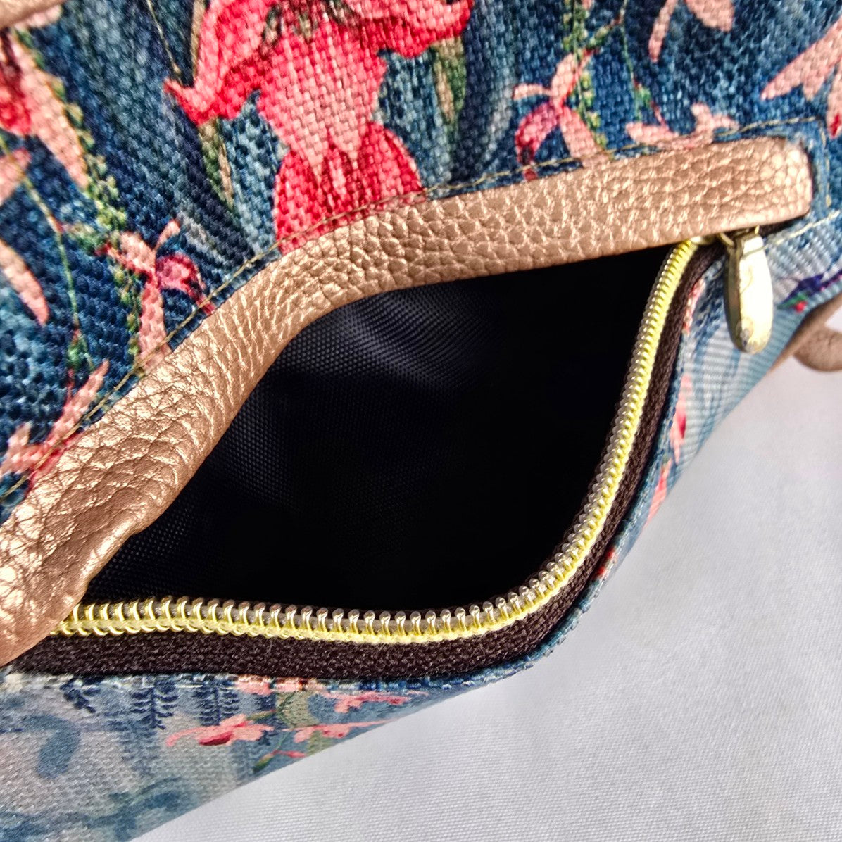 Chula Frida Kahlo Crossbody Bag Hecho En Mexico