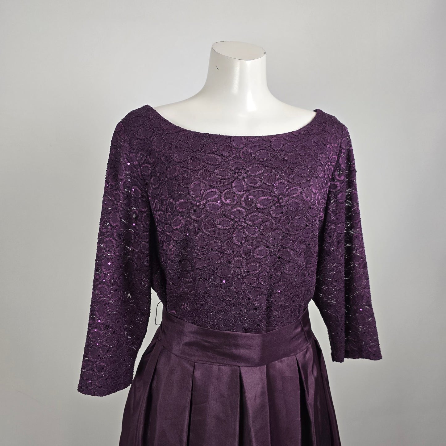 Jessica Howard Purple Lace Bodice Formal Gown Size 18W