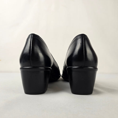 Clarks Artisan Black Leather Comfort Pumps Heels Size 11