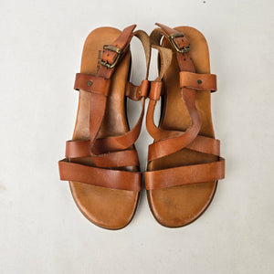 Bertuchi Brown Leather Strappy Sandals Made in Spain Size 8