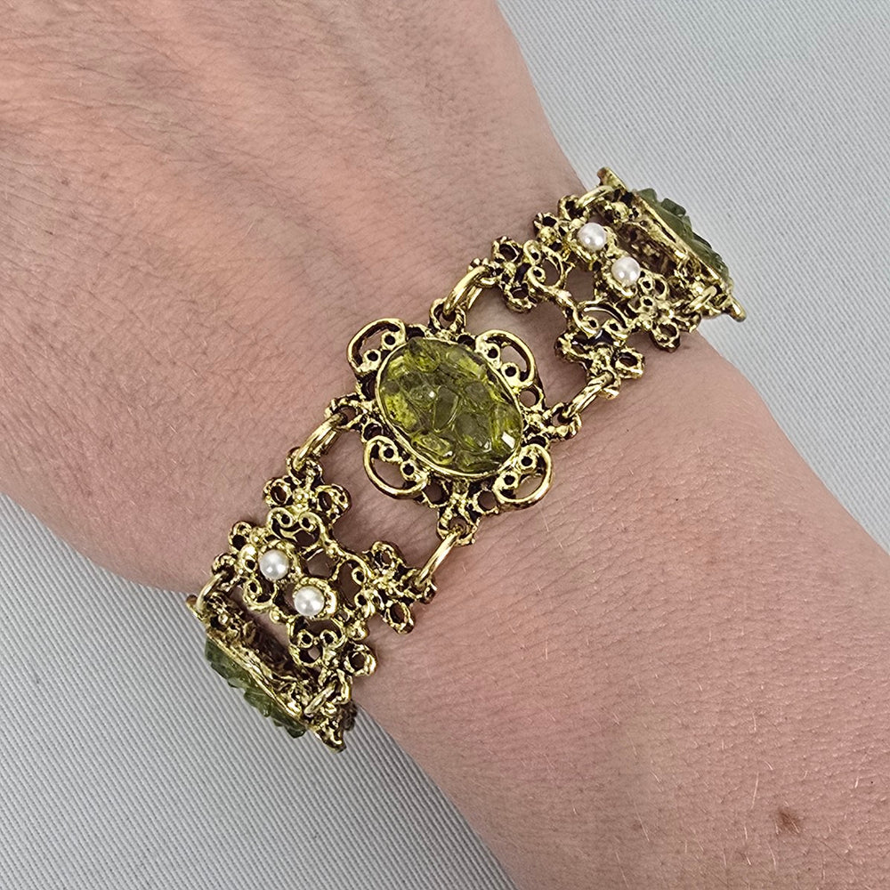 Vintage Green Cabochon Faux Pearl Gold Tone Panel Bracelet