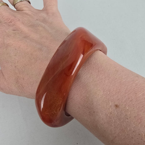 Chunky Tortoise Brown Lucite Style Bangle Bracelet