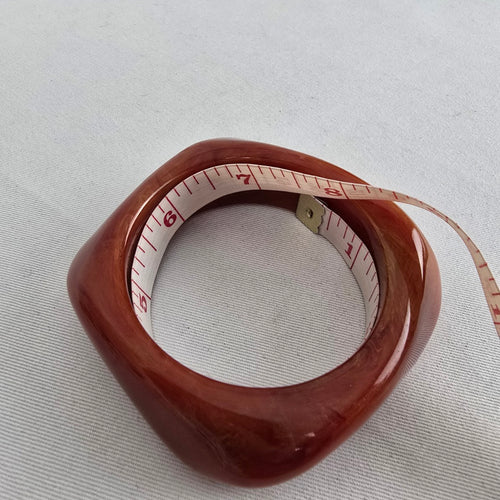 Chunky Tortoise Brown Lucite Style Bangle Bracelet