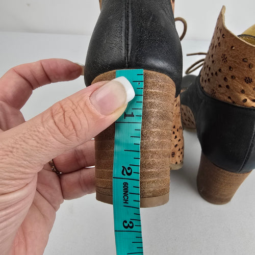Brako Floral Cutout Leather Ankle Boots Size 6