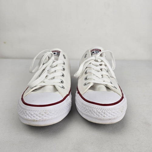 Converse Chuck Taylor All Star White Low Tops Size W9