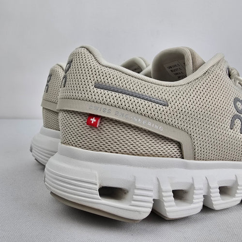 On Cloud Women’s Cloud 5 Sneakers Pearl White Size 6.5