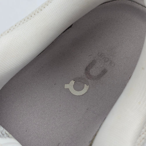 On Cloud Women’s Cloud 5 Sneakers Pearl White Size 6.5