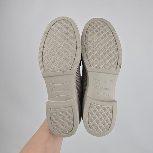 Skechers Taupe Knit Bow Loafers Size 7.5