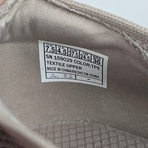 Skechers Taupe Knit Bow Loafers Size 7.5