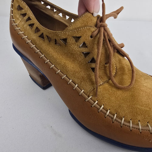 John Fluevog Cheerful Brown Leather Cutout Heels Size 9