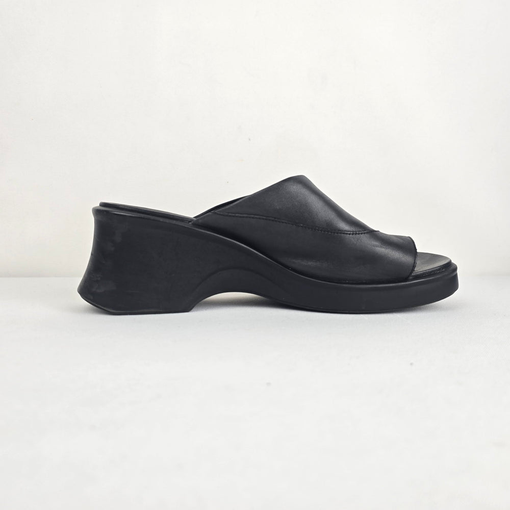 Clarks Black Leather Platform Slide Sandals Size 10W