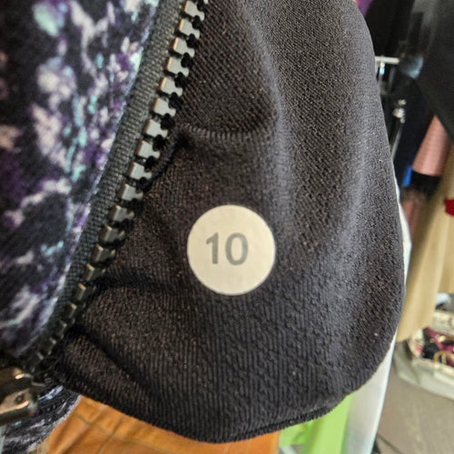 Lululemon Forme Jacket Cuffins Size 10 Rocky Road Sand Dune Toothpaste