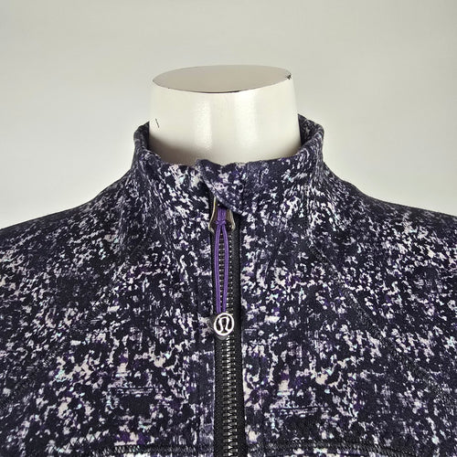 Lululemon Forme Jacket Cuffins Size 10 Rocky Road Sand Dune Toothpaste