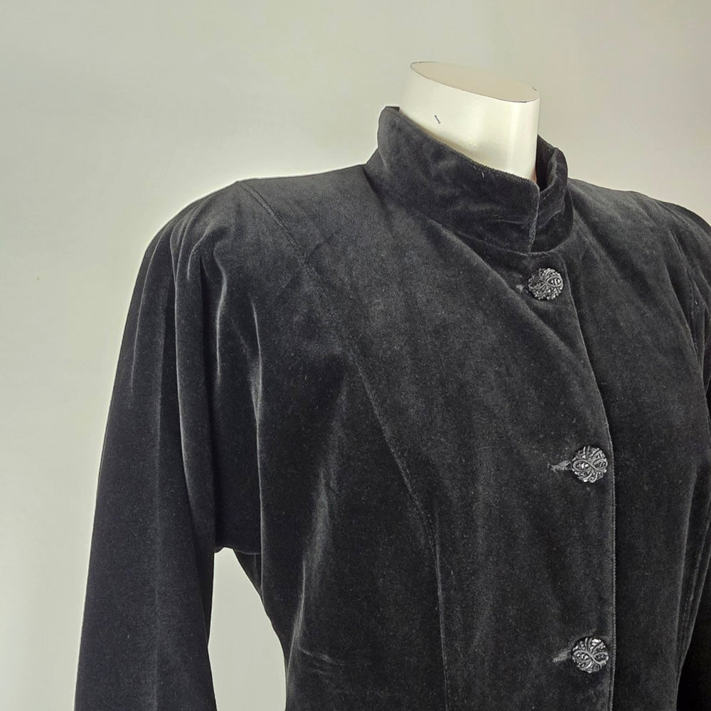 Vintage Le Château Black Velvet Frock Coat Size S/M – Victorian Gothic Style Jacket