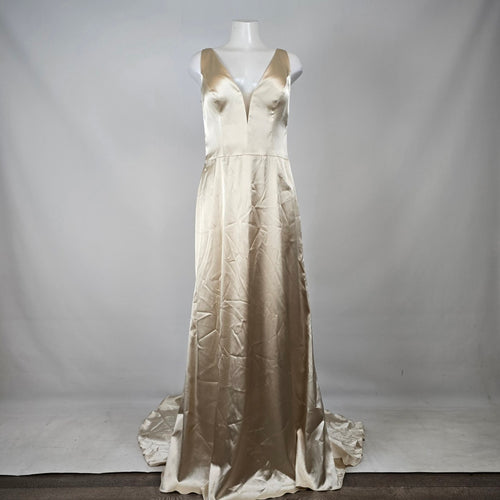Le Papillon by Modeca "Bluebell" Boho Lace Wedding Dress Gown Size 14