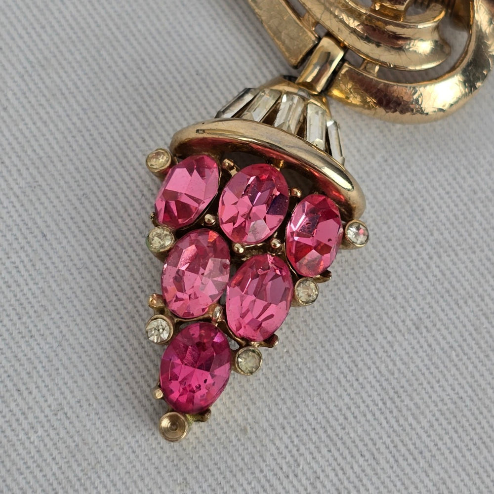 Vintage Coro Gold Tone Pink Rhinestone Pendant Necklace