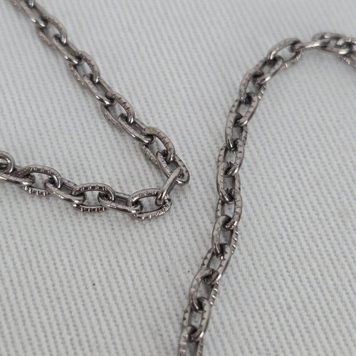 Vintage Silver Tone Oval Photo Locket Necklace Engraved Floral Design