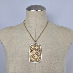 Vintage Gold Tone Floral Filigree Pendant Necklace