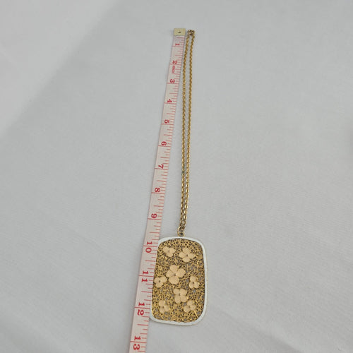 Vintage Gold Tone Floral Filigree Pendant Necklace