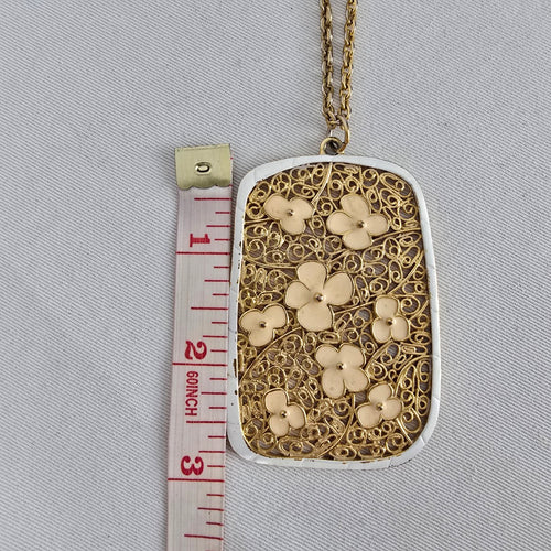 Vintage Gold Tone Floral Filigree Pendant Necklace