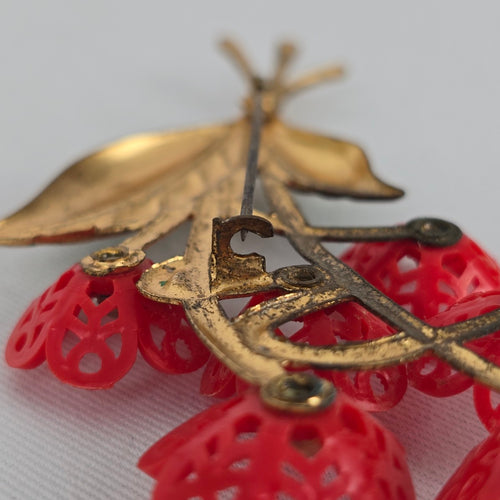 Vintage Red Flower Bouquet Brooch Gold Tone Enamel Pin