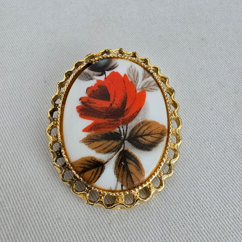 Vintage Red Rose Brooch Pendant Gold Tone Floral Pin