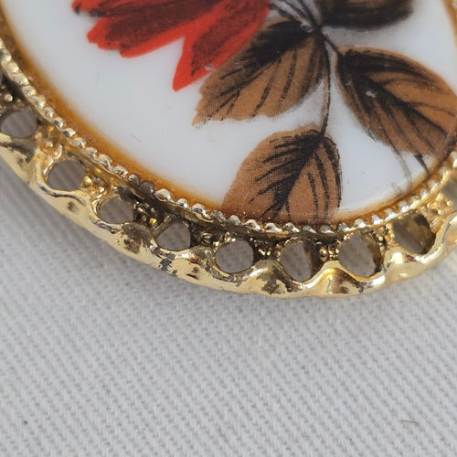 Vintage Red Rose Brooch Pendant Gold Tone Floral Pin