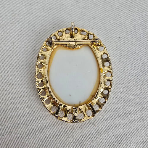 Vintage Red Rose Brooch Pendant Gold Tone Floral Pin