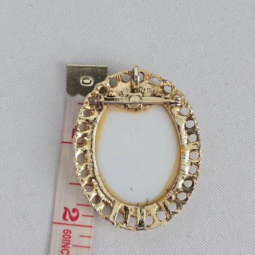 Vintage Red Rose Brooch Pendant Gold Tone Floral Pin