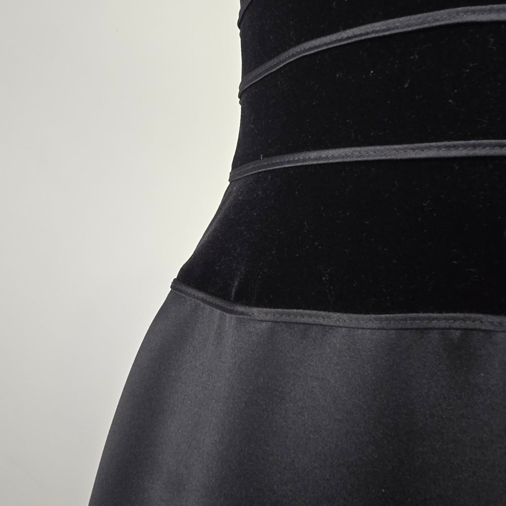 Holt Renfrew Black Velvet Satin Formal Gown Size 10