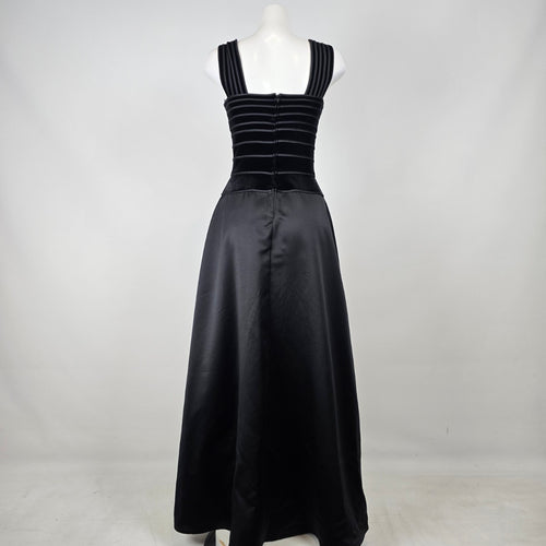 Holt Renfrew Black Velvet Satin Formal Gown Size 10