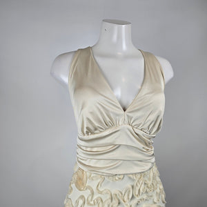 Classics Collection Ivory Rosette Formal Gown Size M/L