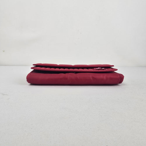 Lug Red Quilted Nylon Wallet Organizer Clutch