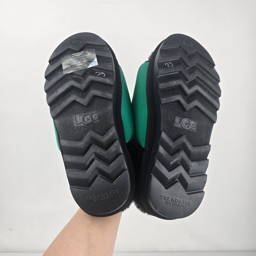 UGG Maxi Graphic Slide Black Emerald Green Women’s Size 11