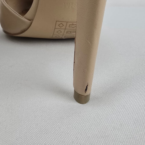 Le Château Nude Ankle Strap Stiletto Heels Size 8.5
