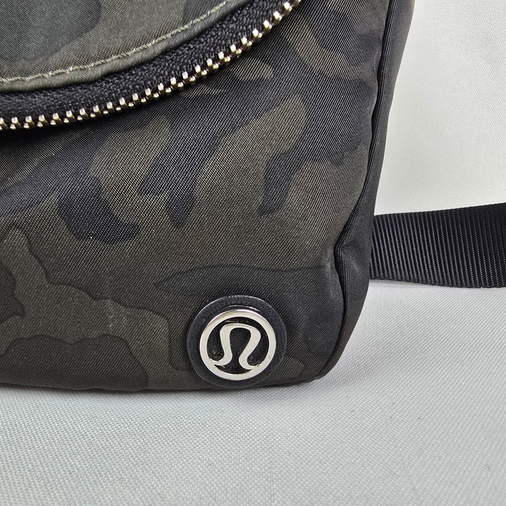 lululemon All Night Festival Bag Black Olive Camo