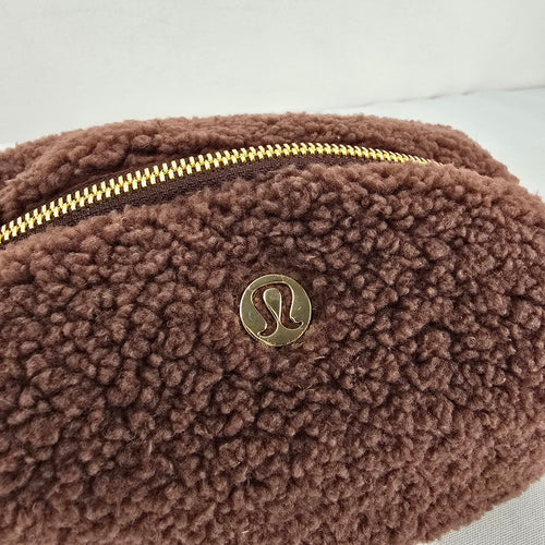 lululemon Feeling Ready Pouch Fleece Brown