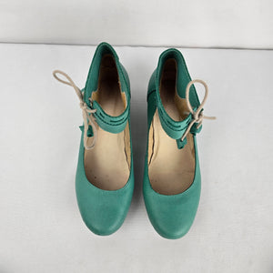 Turquoise Leather Lace Up Ankle Strap Low Heel Shoes Size 7
