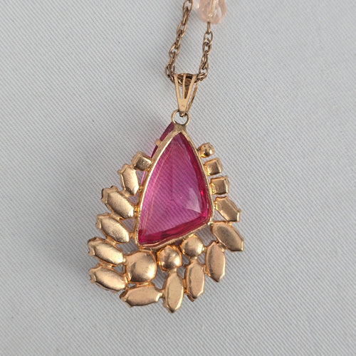 Quality Vintage Pink Rhinestone Pendant Necklace Gold Tone