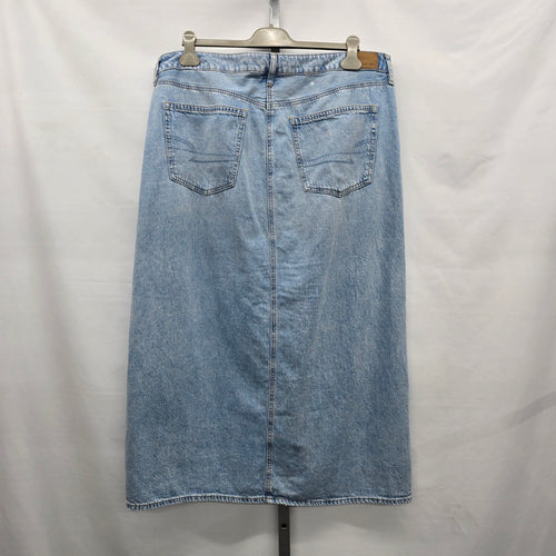 American Eagle Denim Midi Skirt Size 18 Light Wash Front Slit