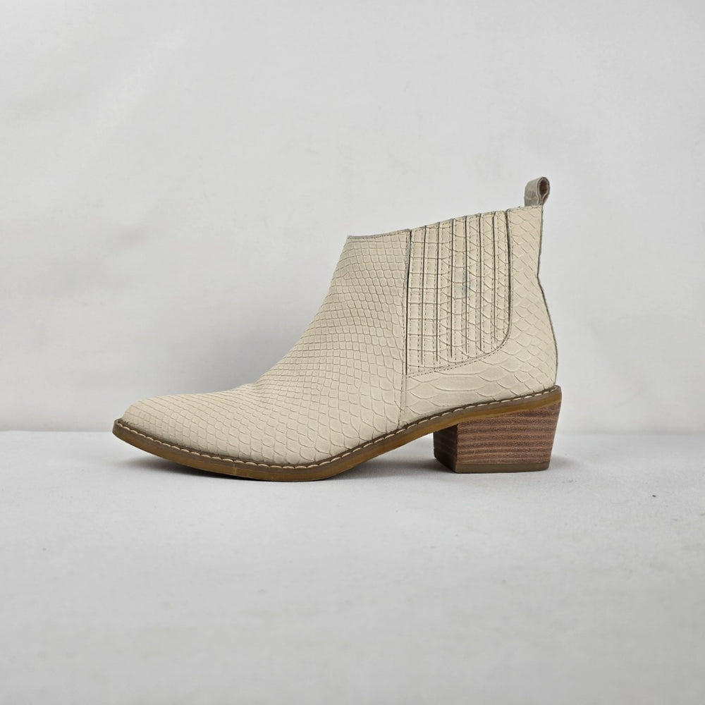 MIIM Cream Snake Embossed Leather Ankle Boots Size 7