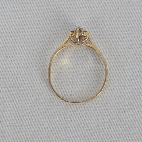 Vintage 10K Gold Diamond Cluster Ring Flower Design