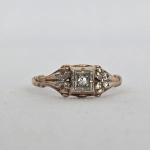 Antique Art Deco 10K Gold Filigree Diamond Ring 1920s-30s